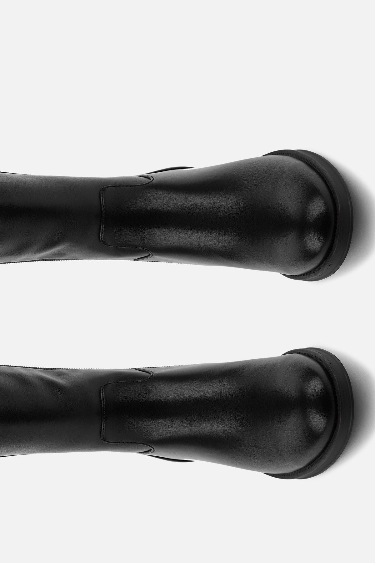 BOTA ALTA NEGRA DE MUJER CON ASPECTO HÍPICA
