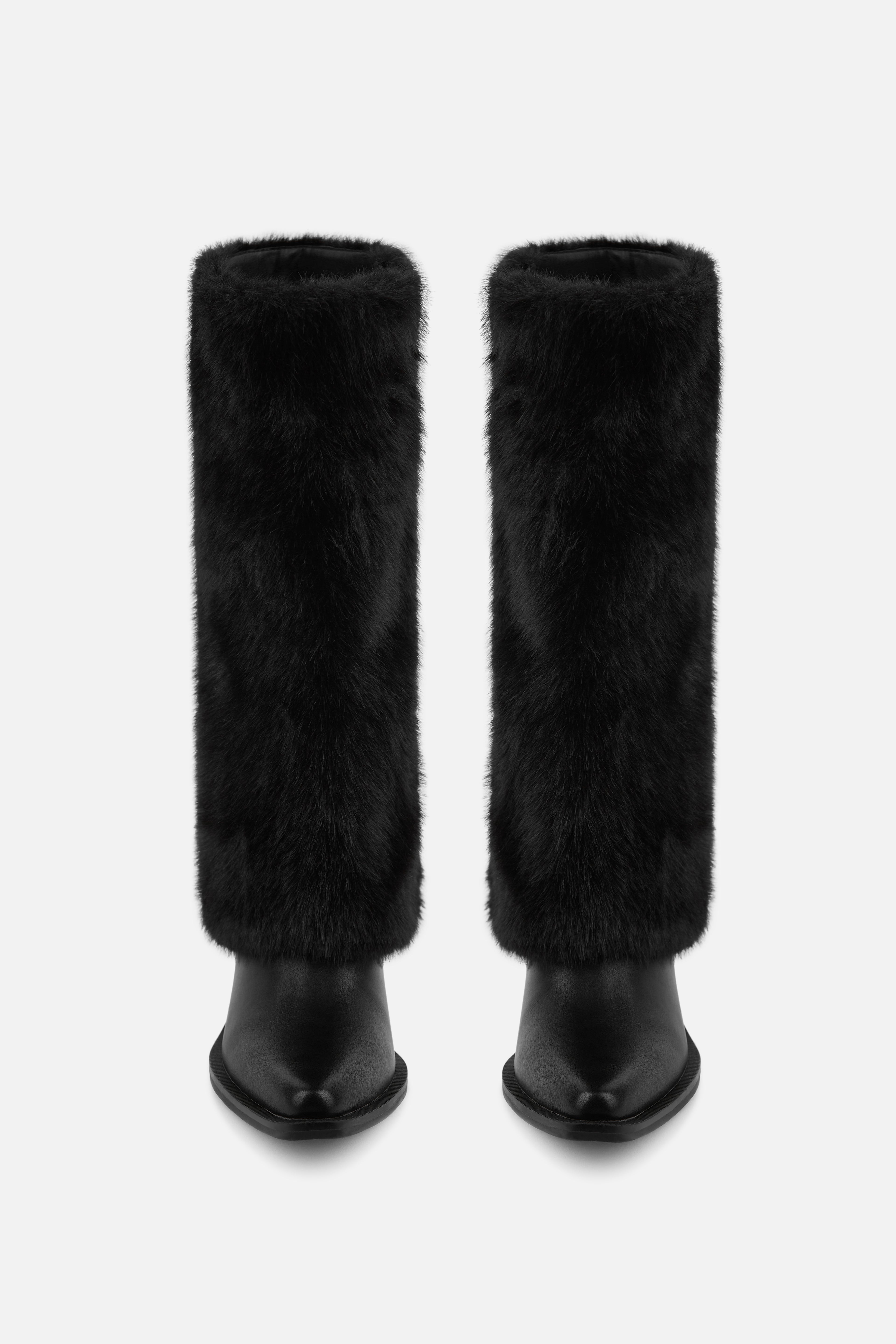 BOTA ALTA NEGRA DE MUJER CON PELO