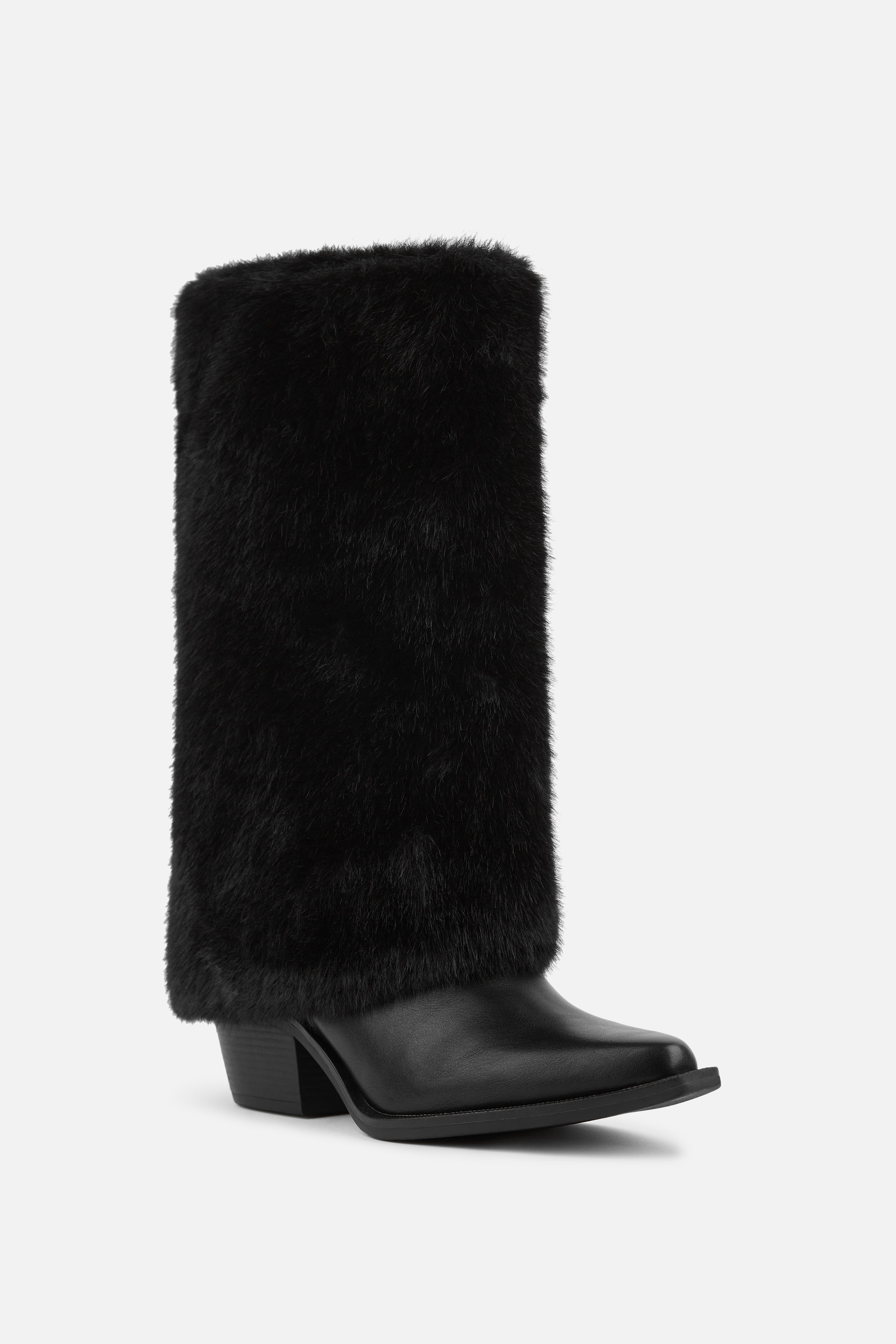 BOTA ALTA NEGRA DE MUJER CON PELO