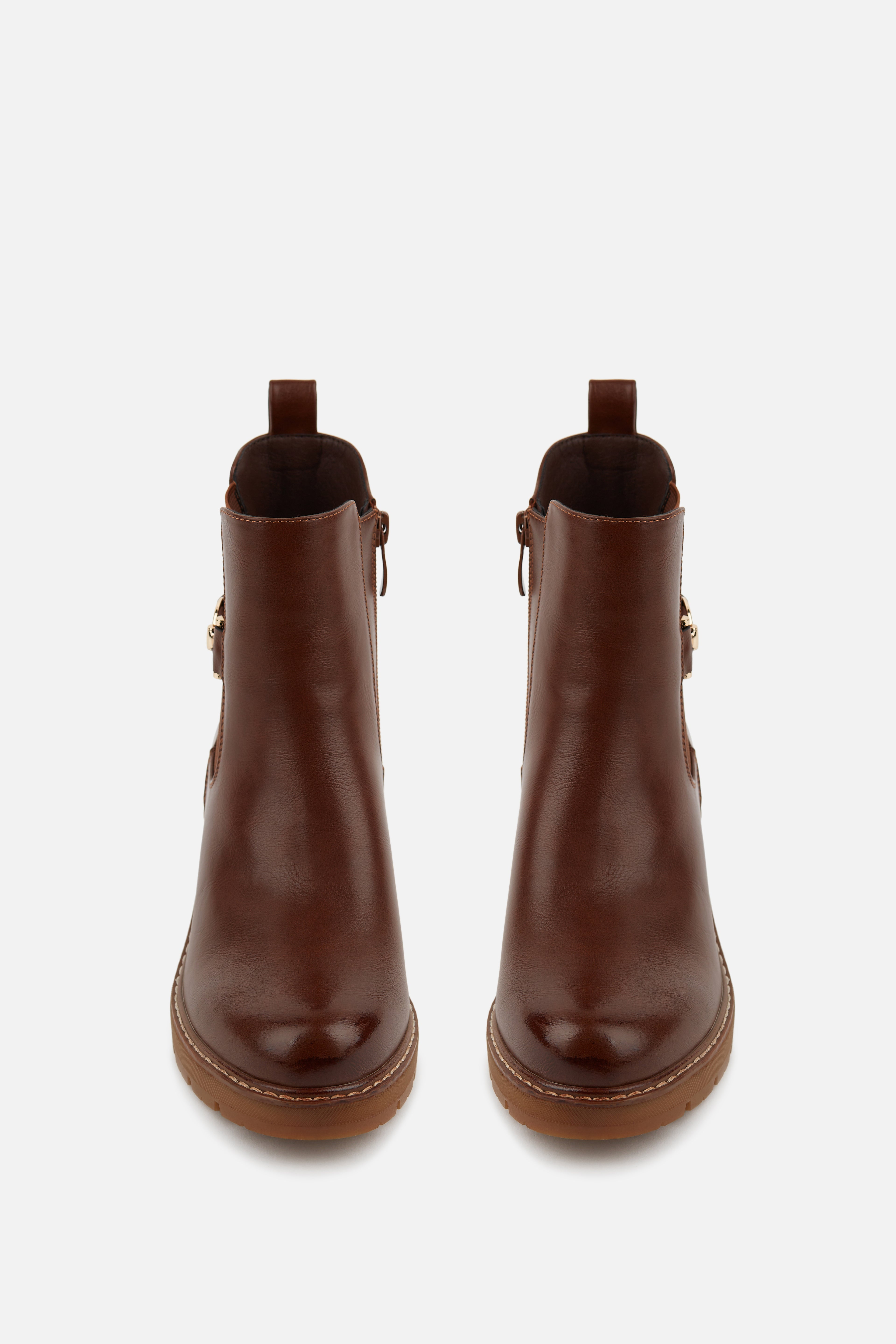 BOTINE CLÁSICO DE MUJER CON TACÓN Y HEBILLA