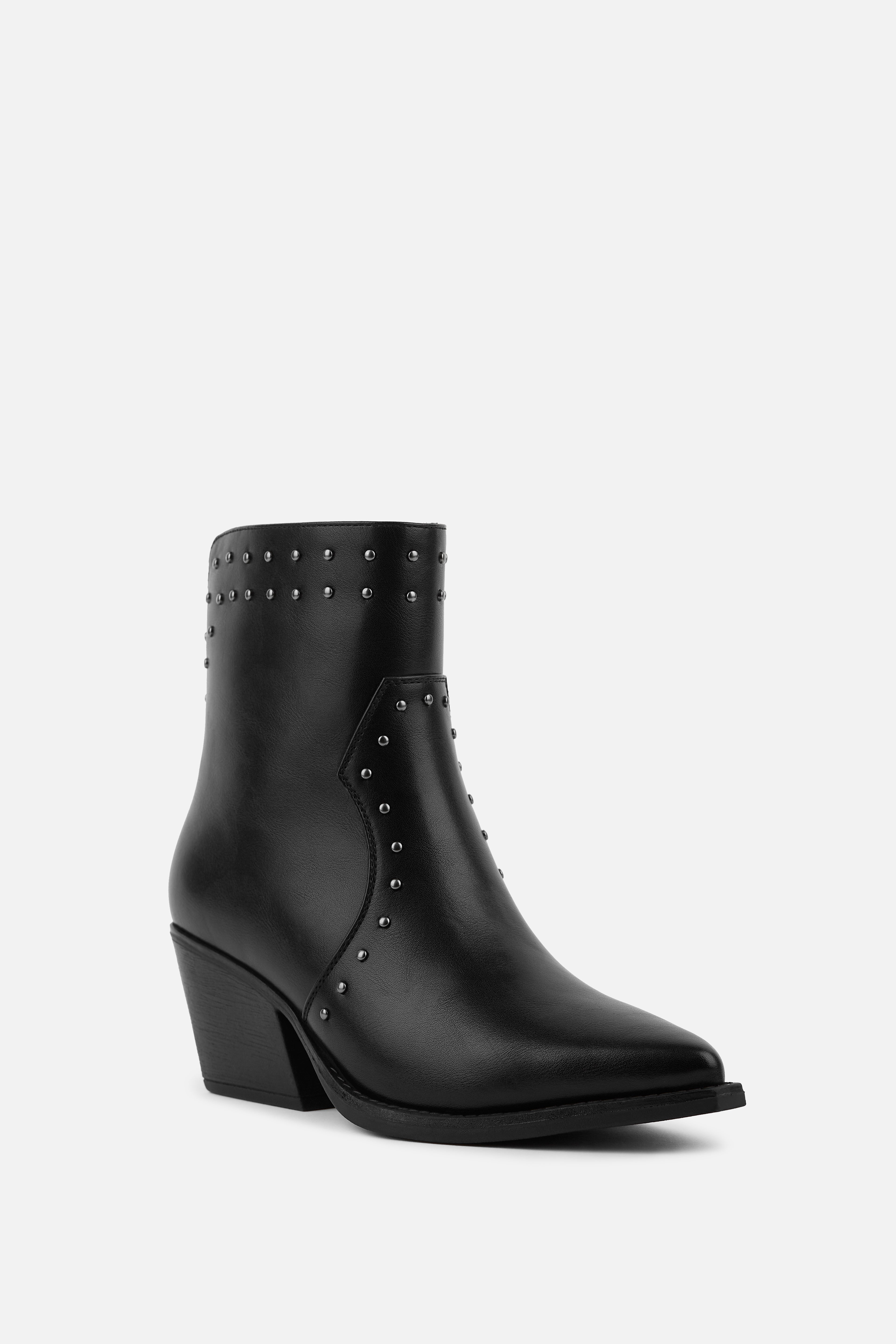 BOTÍN COWBOY NEGRO DE MUJER CON TACÓN Y TACHAS