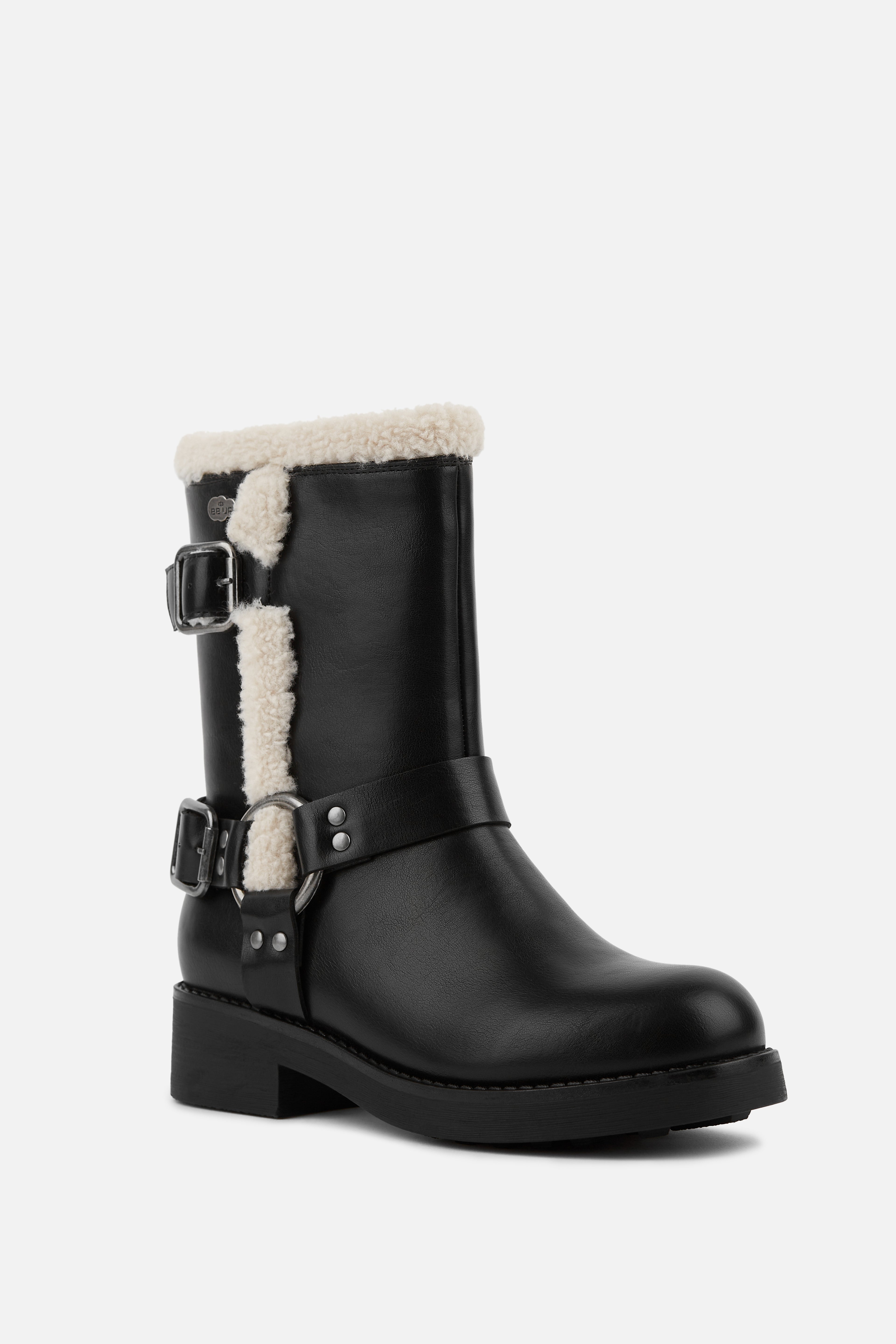 BOTA PLANA DE MUJER CON HEBILLAS Y BORREGUITO