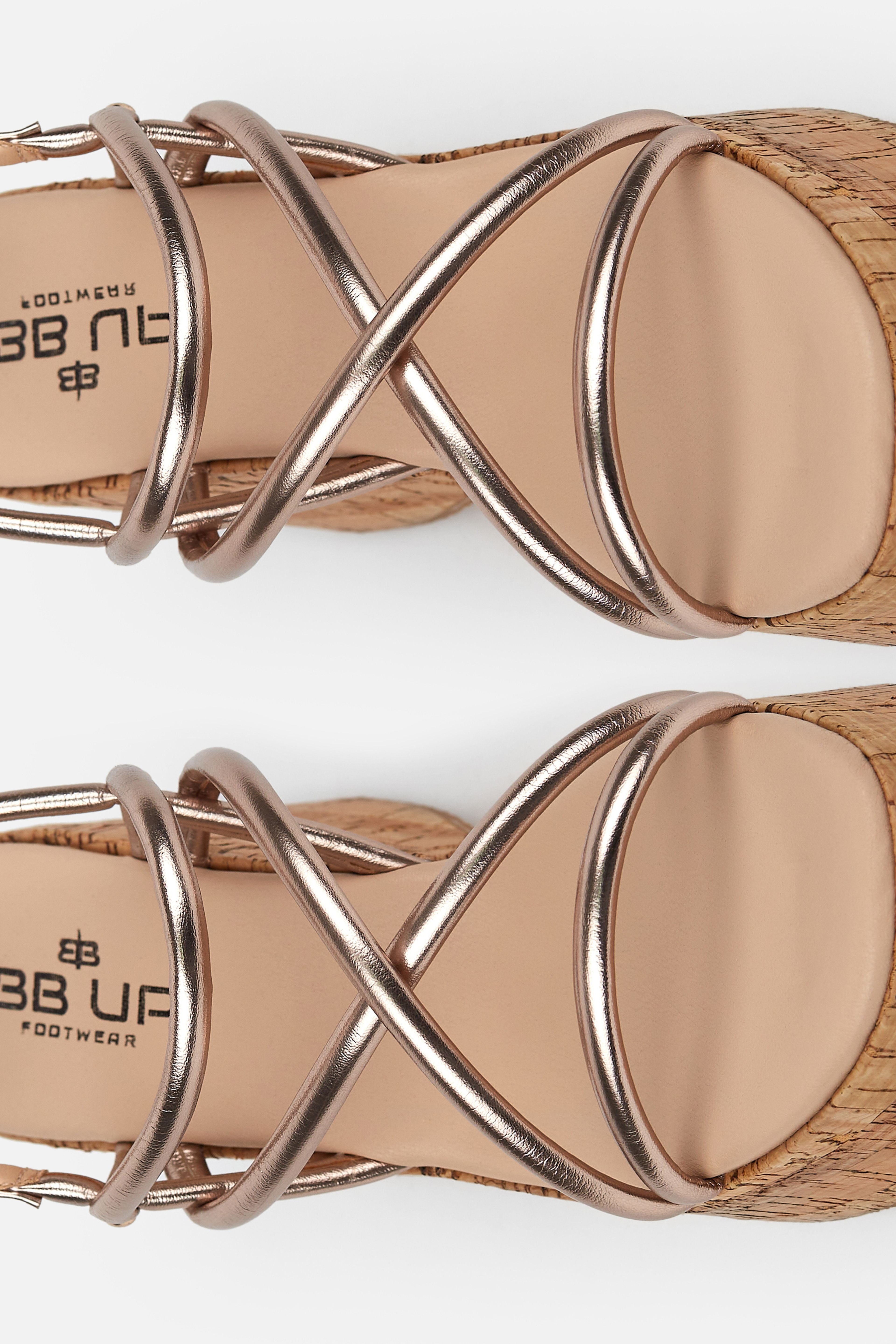 SANDALIA CUÑA TIRAS CHAMPAGNE MUJER RESORT