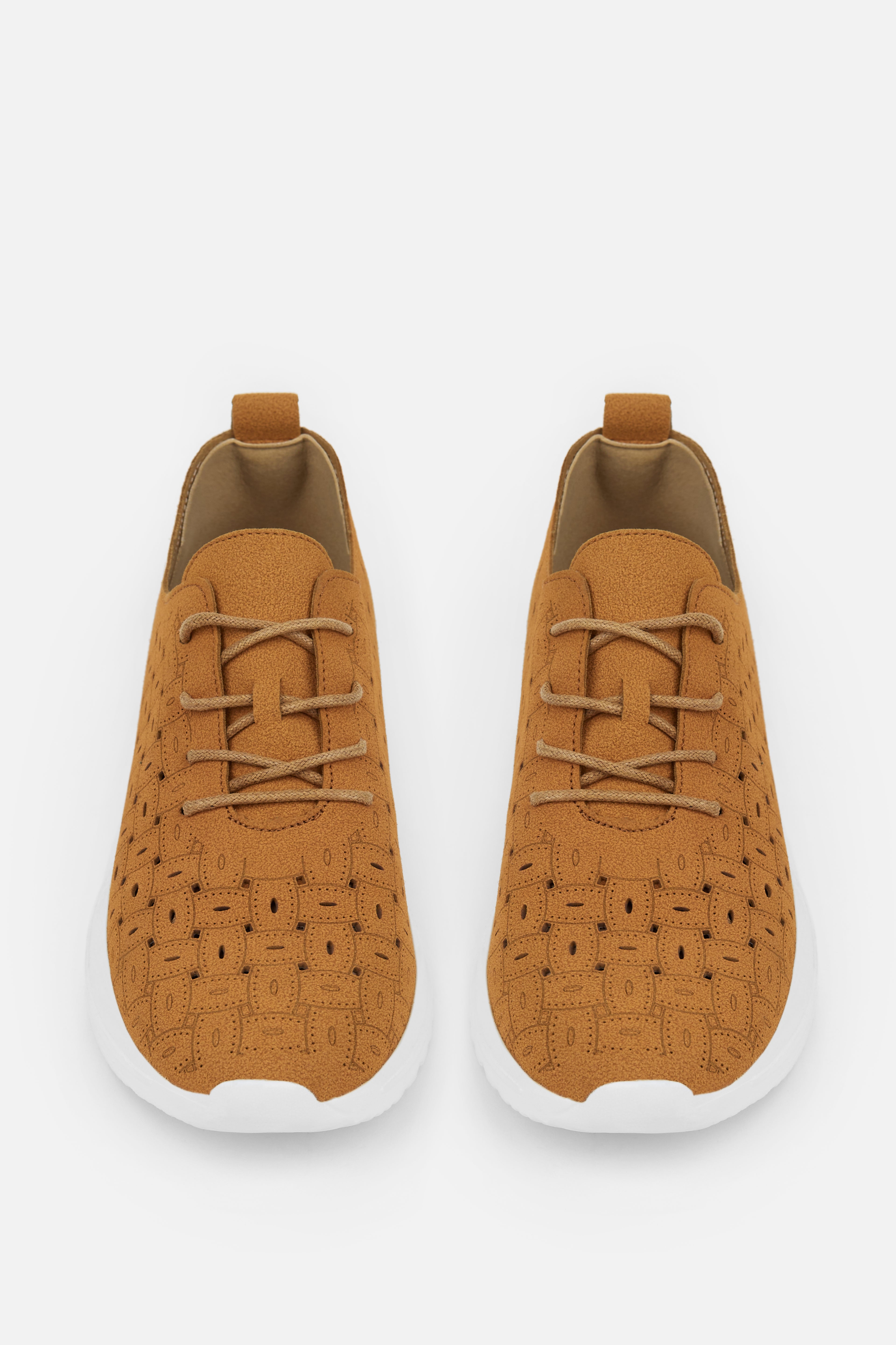 DEPORTIVA CUERO TROQUELADA MUJER URBAN STYLE