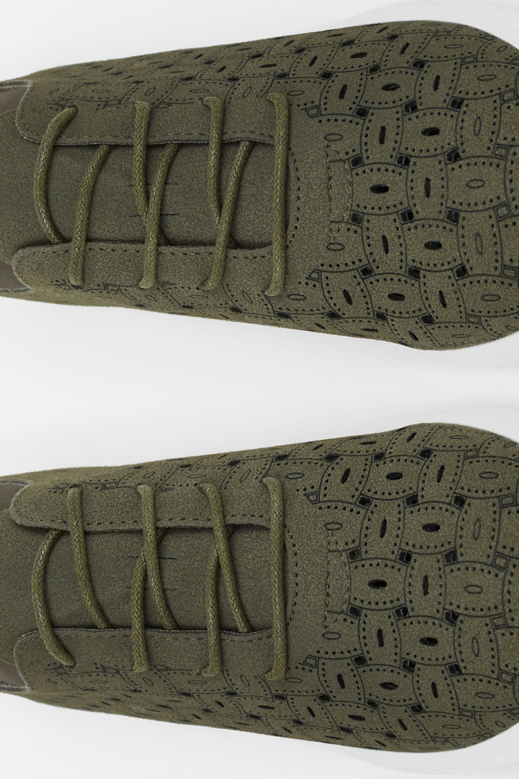 DEPORTIVA TROQUELADA VERDE OLIVA MUJER URBAN STYLE