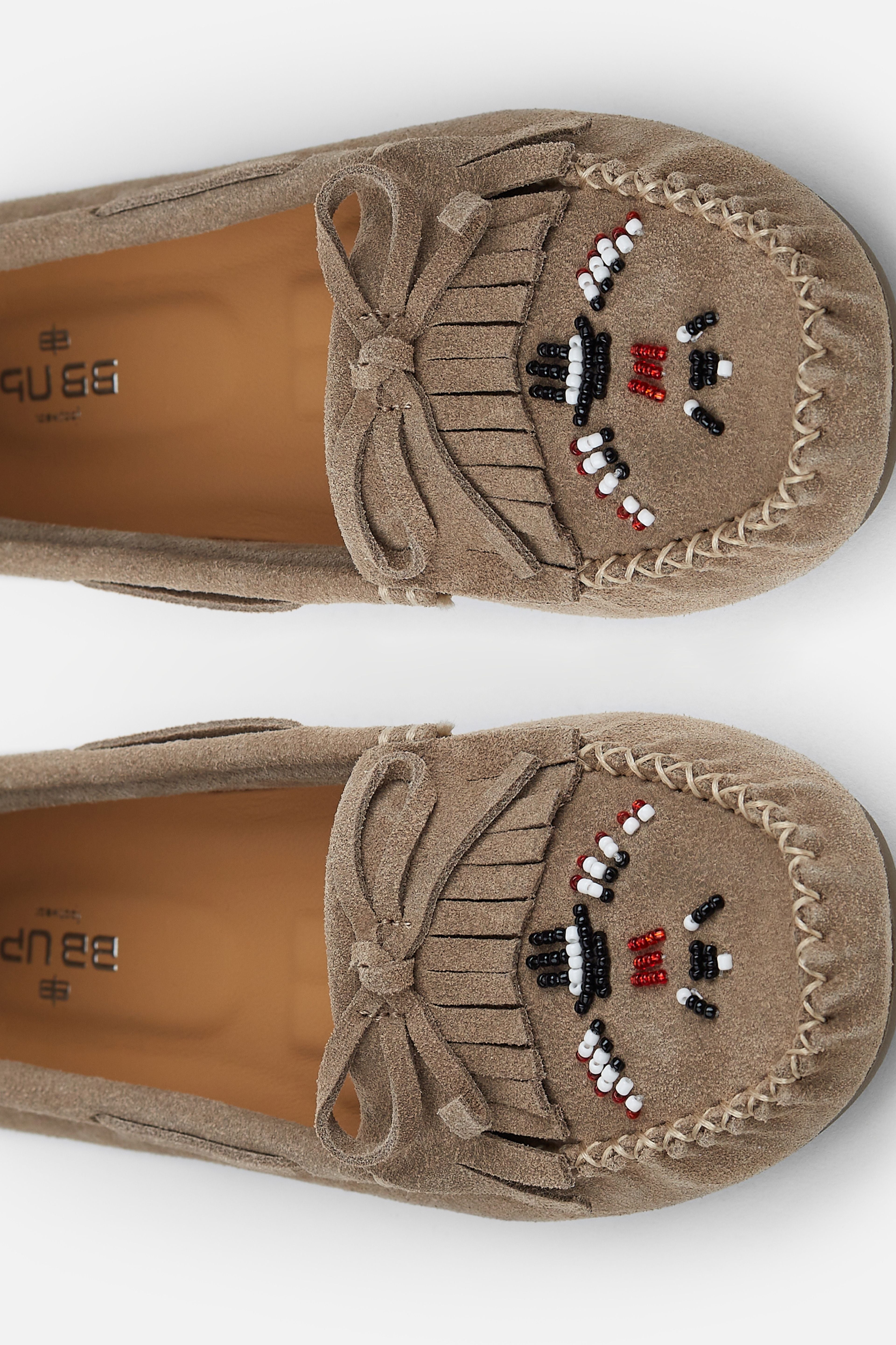MOCASÍN PIEL CAMEL ABALORIOS MUJER BOHO CHIC