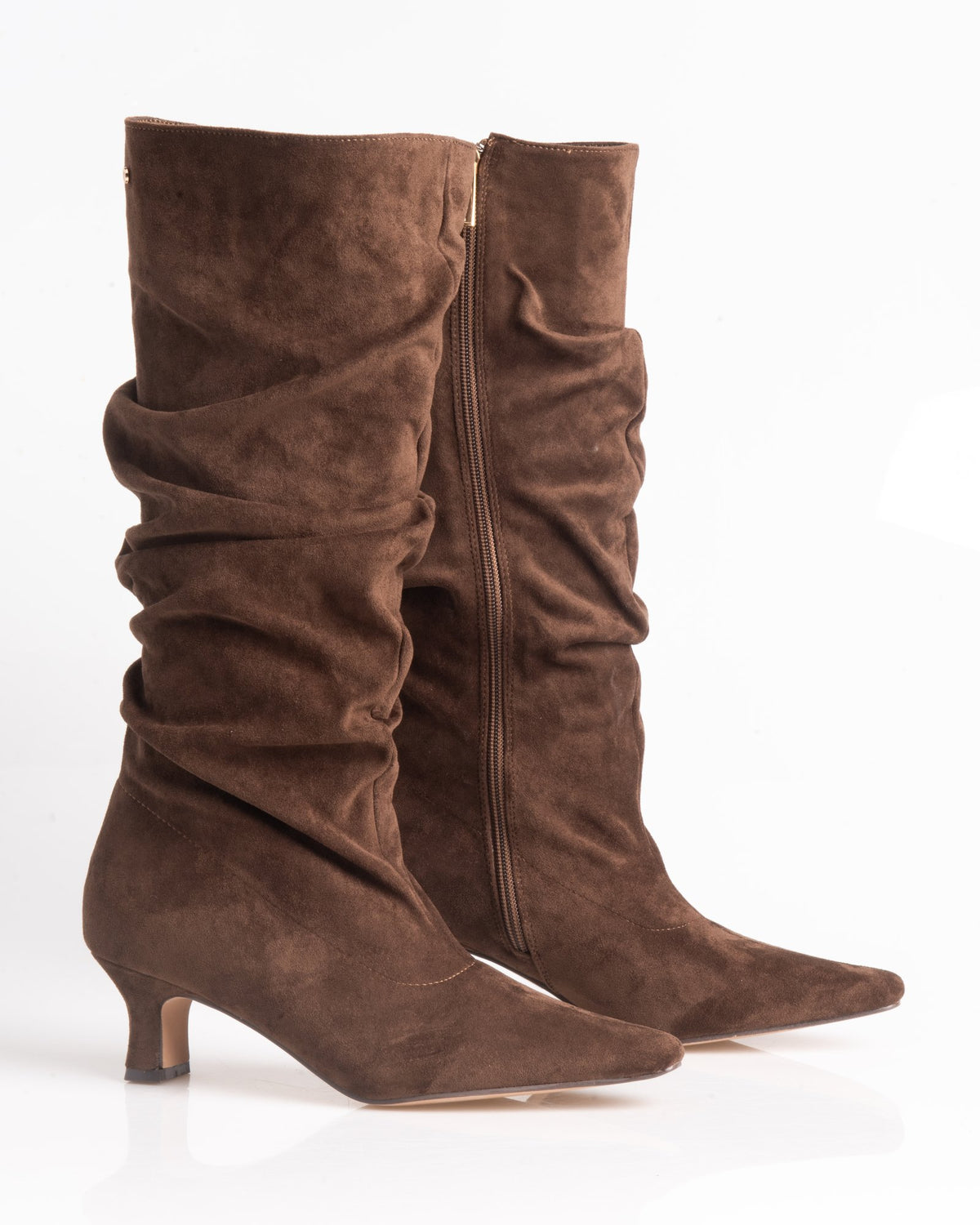 Bota alta slouchy marrón de mujer con caña fruncida – par