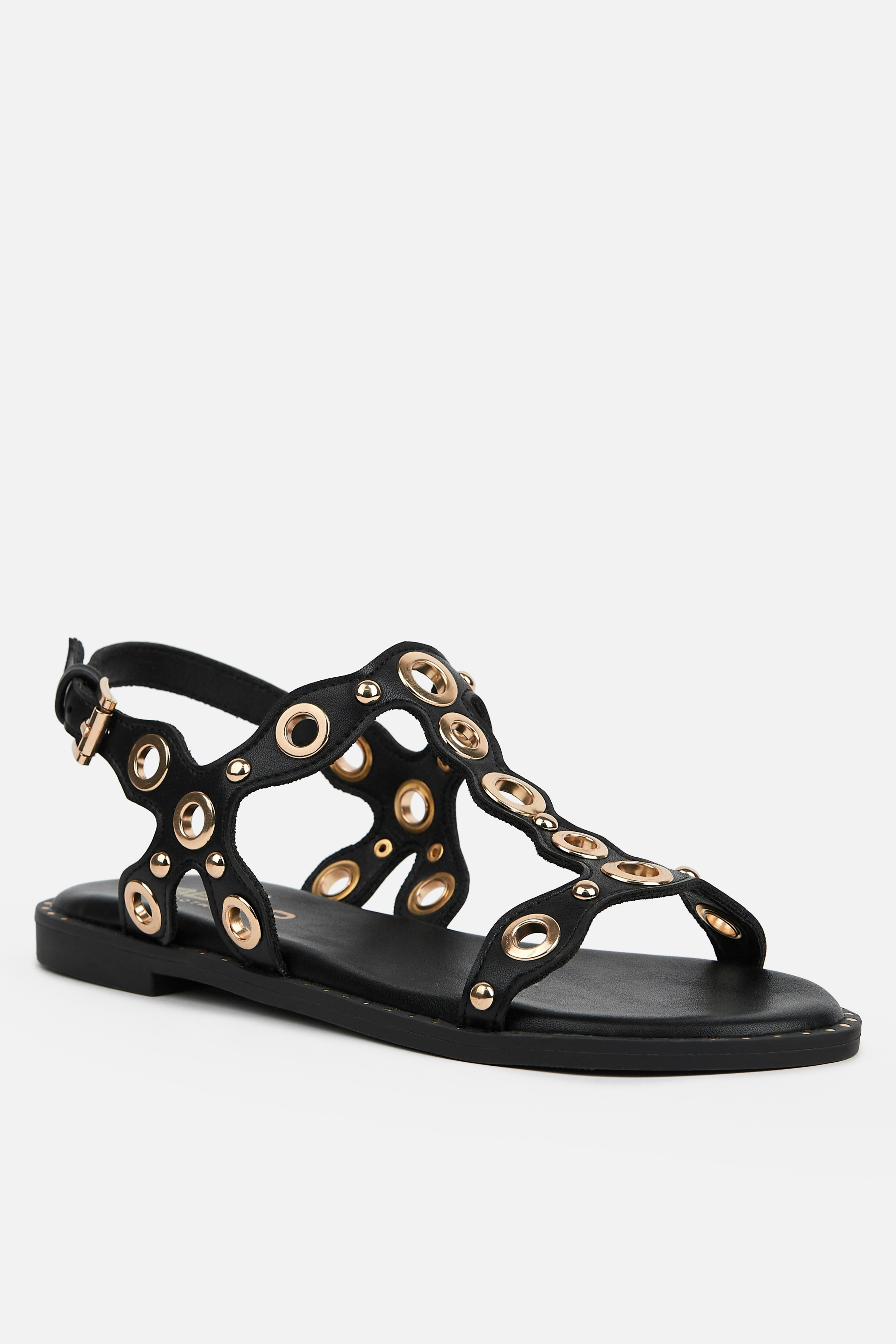 SANDALIA TIRAS POLIPIEL NEGRA TACHUELAS MUJER URBAN STYLE