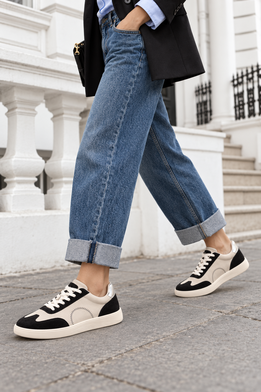 ZAPATILLA BAREFOOT BLANCA Y NEGRA DE MUJER ESTILO CASUAL