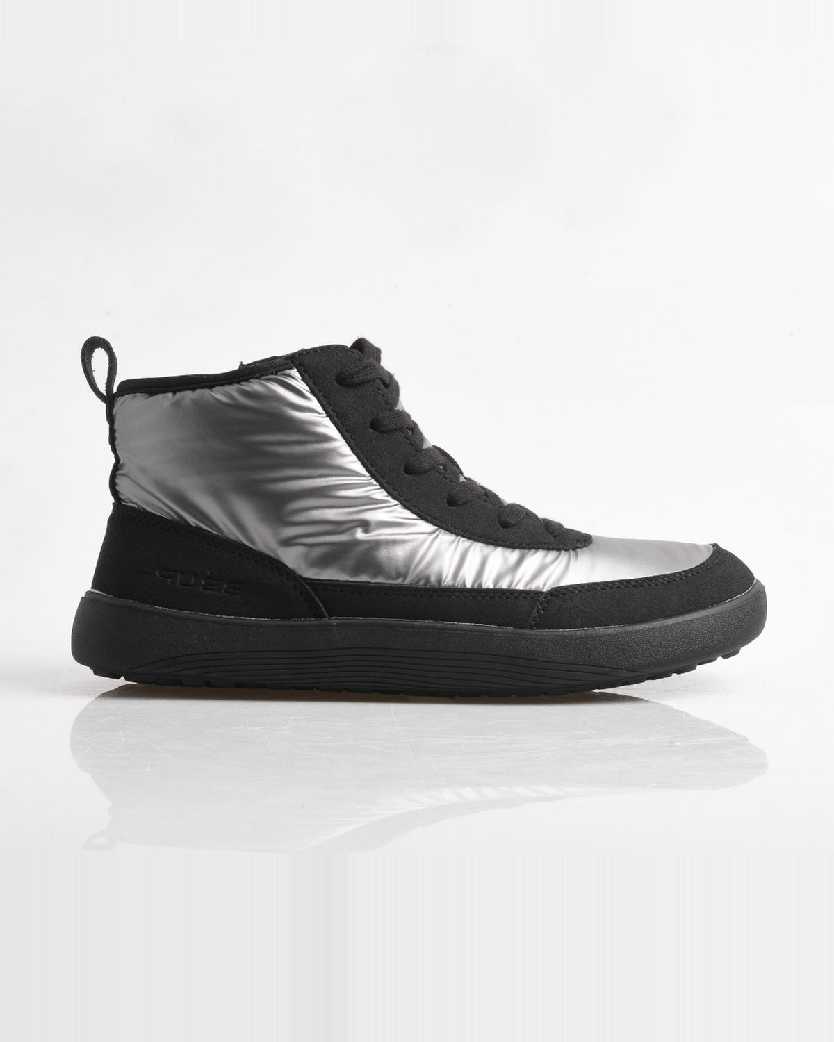 Zapatilla barefoot alta negra de mujer con detalles metalizados plata – vista lateral