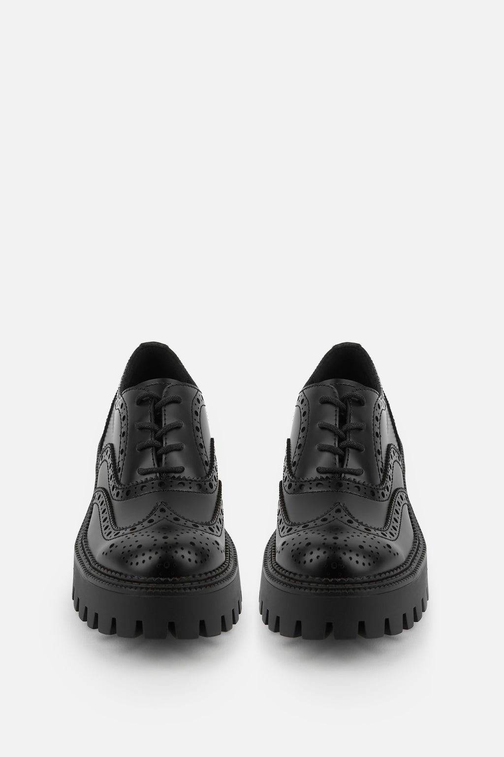 ZAPATOS BLUCHER NEGRO DE MUJER EN SUELA TRACK